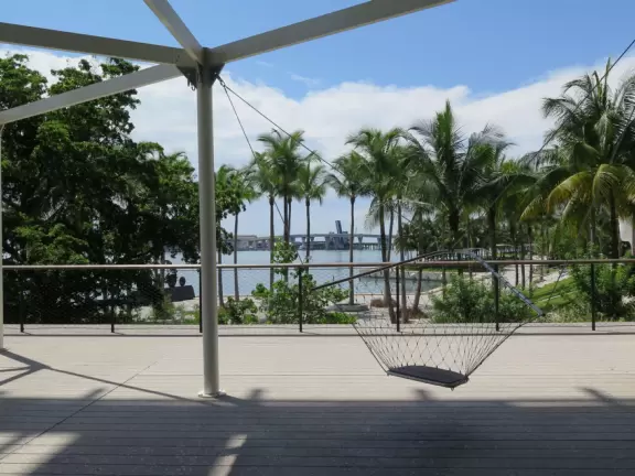 Art museum on the water with fantastic public spaces for all to enjoy, and a good gift shop.