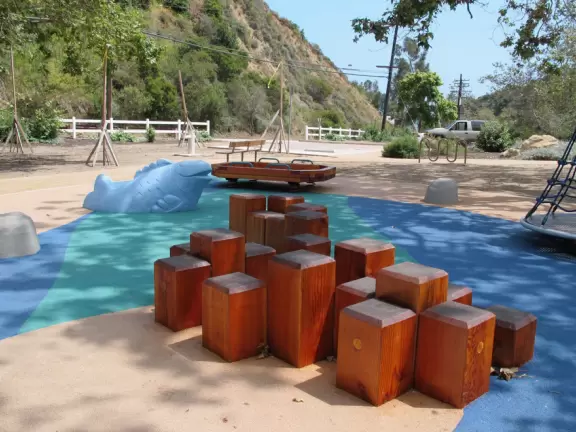 Gorgeous neighborhood park with imaginative, unusual playground.