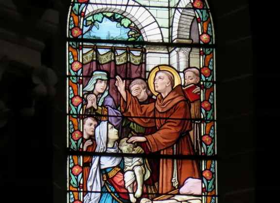 Charming streets around Saint Anthony of Padua Church, and a relaxing place to stay if you want to see Versailles Palace and Gardens.