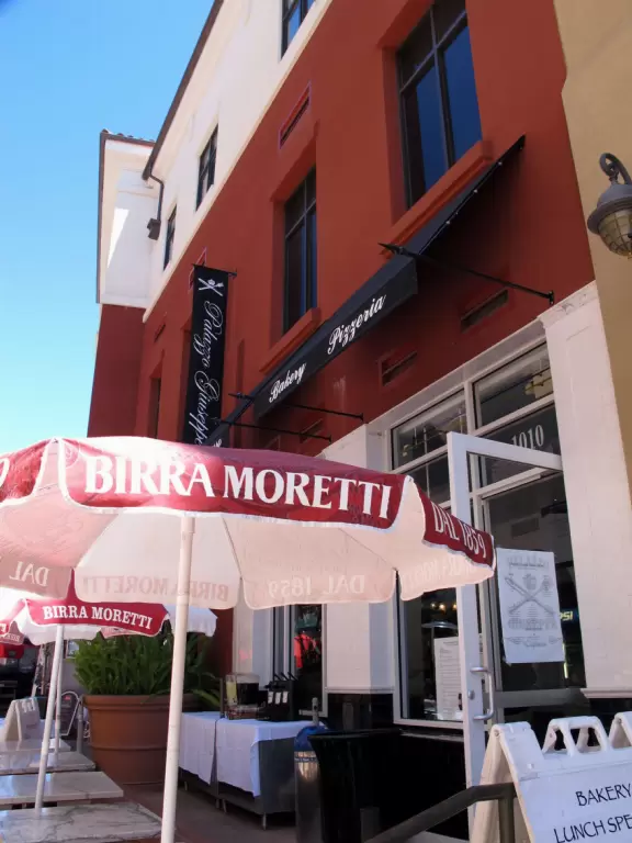 European-style mall in downtown San Luis Obispo with sidewalk cafes.