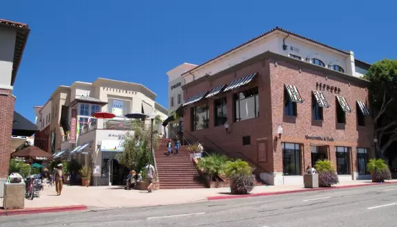 European-style mall in downtown San Luis Obispo with sidewalk cafes.