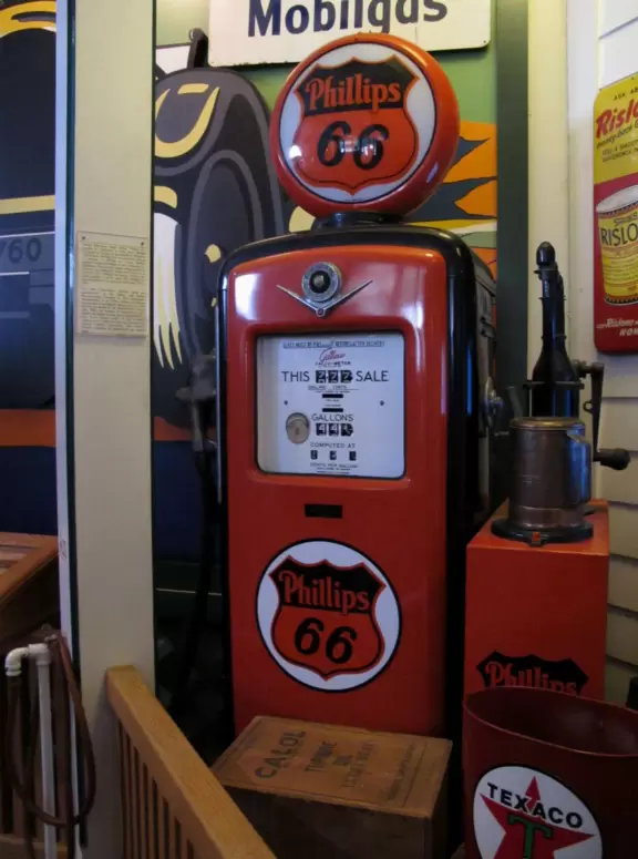 Attractive museum with working 1890s oil rig kids can watch go up and down!