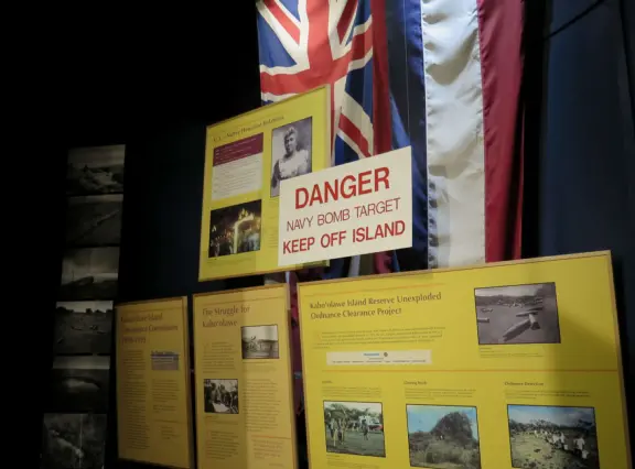 An excellent aquarium in a breezy, tropical setting at the harbor. Many interesting fish you haven't seen before!