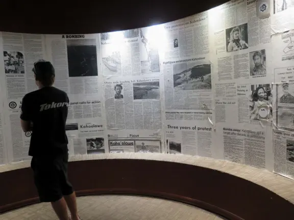 An excellent aquarium in a breezy, tropical setting at the harbor. Many interesting fish you haven't seen before!