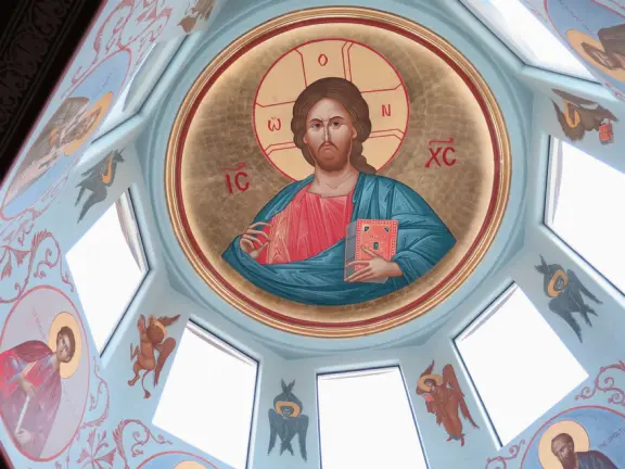 Two mile walk in neighborhood with few streets crossings, and wonderful mountain views!