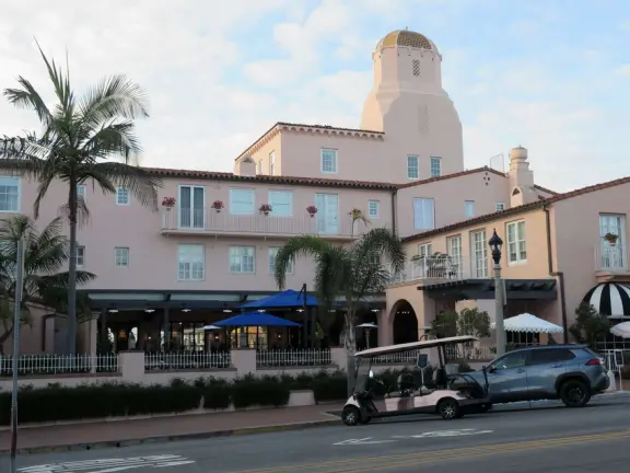 Healthy cafes, sweet Mary Star of the Sea Church, coffee shops, and walk past the amazing cliffs and coves of La Jolla.