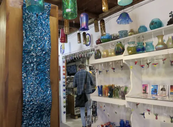 Adorable spot along Highway 1, with creamery food truck, lunch food truck, amazing glassworks store, pottery store, leather store, and peaceful Irish chapel.