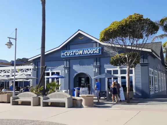 Colorful, pretty main street and boardwalk, with great cafes, lovely ship playground, and mesmerizing yellow cliffs.