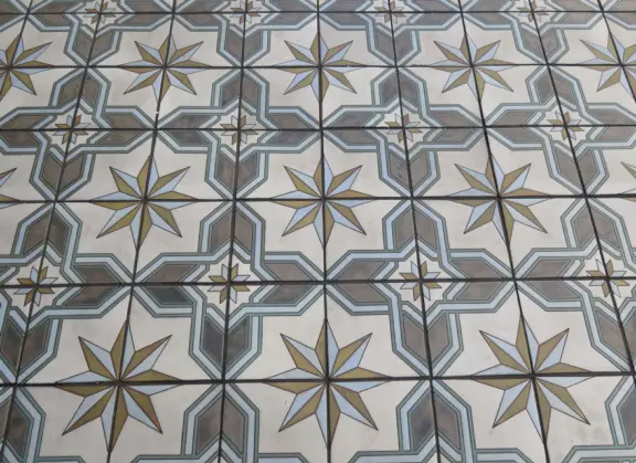 A pedestrian-only area on State Street with sidewalk cafes, good shopping, and colorful Spanish architecture.