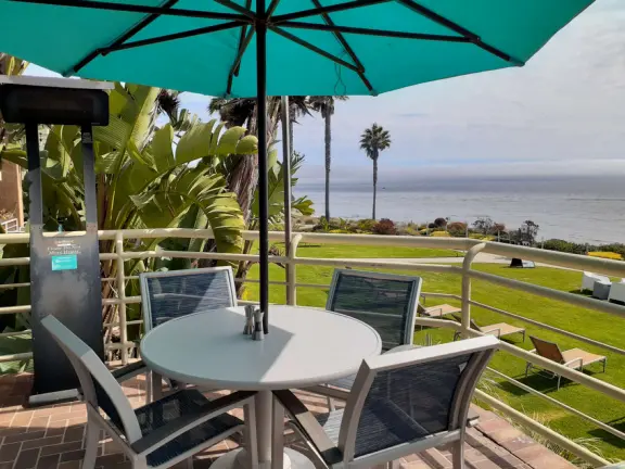 Walkway on the cliffs, in front of the resorts, that's bliss at sunset and in springtime when there are flowers galore. Take stairs down to a sheltered cove with tide pools.