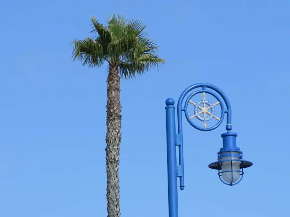 Colorful, pretty main street and boardwalk, with great cafes, lovely ship playground, and mesmerizing yellow cliffs.
