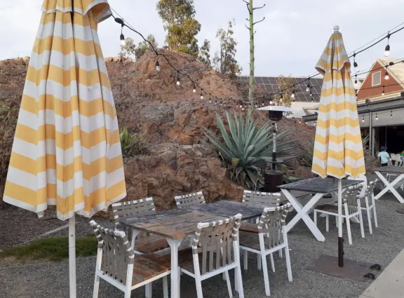 Nice seating by the big rock. 