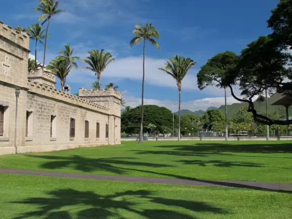 Ornate palace with lawns, banyan tree, and barracks that look like a medieval fort. Other historical buildings and museums as well- plenty to see and do!