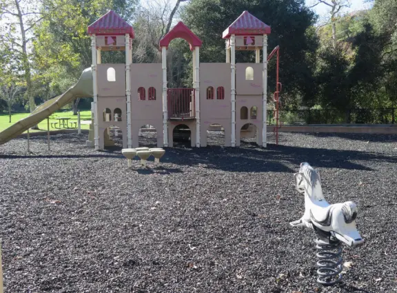Beautiful playground and setting, but terrible freeway noise.