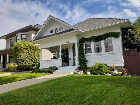 Take a walk past pretty Victorian homes and gardens.