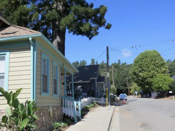 Historic cottages and lush trees of all different shades of green. Come July-October. Check the webcam for weather because it's not nice in thick gloom!