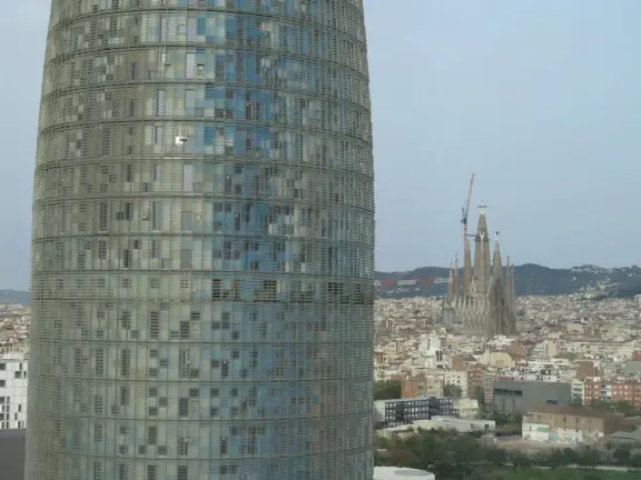 A modern, revitalized neighborhood with glass highrise hotels and offices, but intense sewer smells. Rambla del Poblenou is a good alternative to La Rambla, with locals rather than tourists.