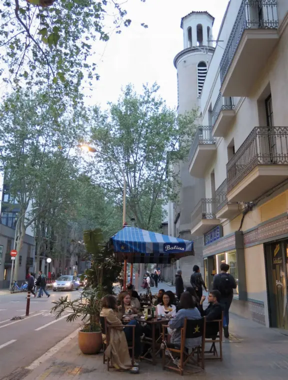 A modern, revitalized neighborhood with glass highrise hotels and offices, but intense sewer smells. Rambla del Poblenou is a good alternative to La Rambla, with locals rather than tourists.