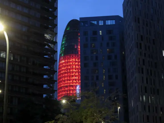 A modern, revitalized neighborhood with glass highrise hotels and offices, but intense sewer smells. Rambla del Poblenou is a good alternative to La Rambla, with locals rather than tourists.