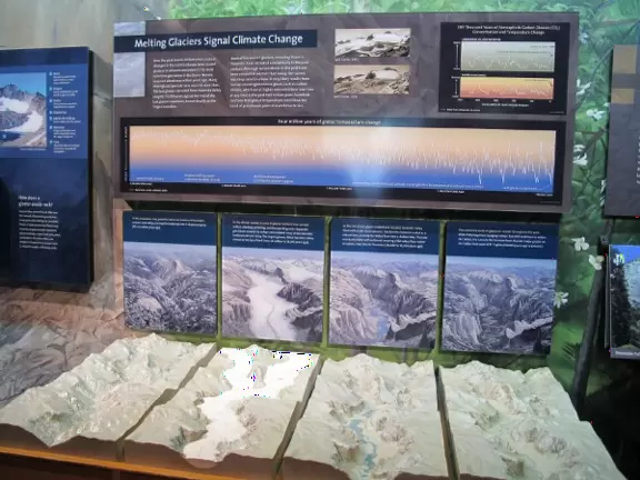 Excellent visitor center with beautiful exhibits that teach you how glaciers formed the valley and about famous people who have been awed and changed by the valley.