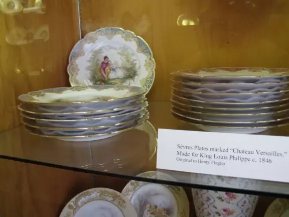 Mansion at one of the most beautiful waterfront settings in Florida!