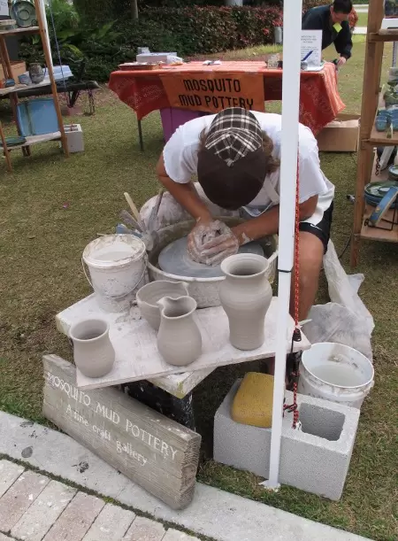Saturday morning farmer's market with plants, cheeses, grass-fed beef, hot foods, and live music. All with a waterfront view.
