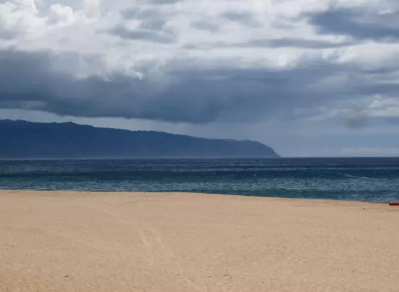 Beautiful yellow-sanded beach with LOTS of sand and huge waves in winter.