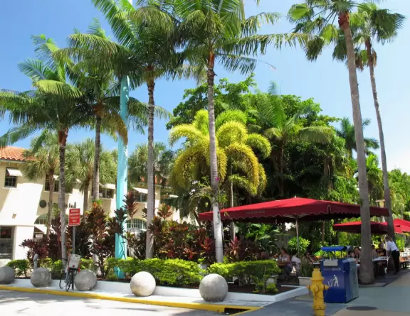 Gorgeous pedestrian-only street with exquisite tropical landscaping and sidewalk cafes galore.